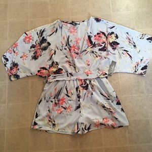 New Lulus light blue floral romper
